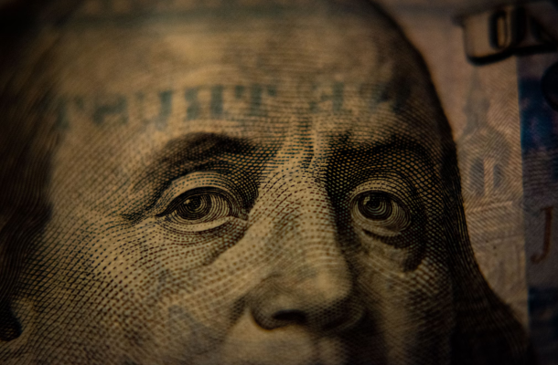 The contraction of the services sector in the Eurozone raises economic concerns.