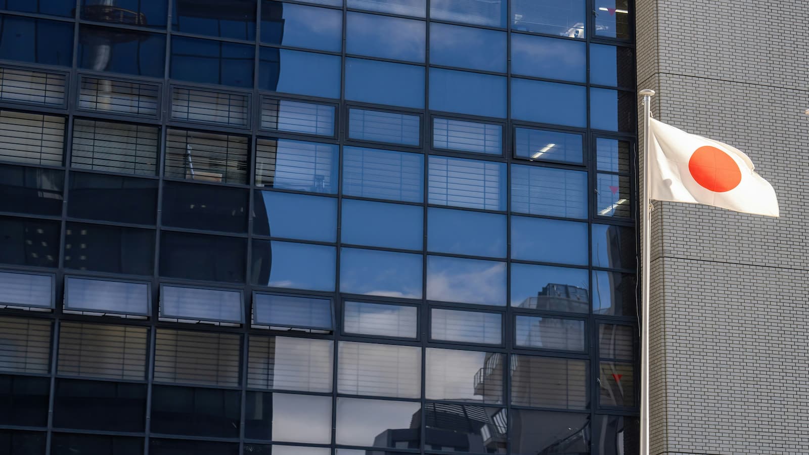 日本銀行と連邦準備制度の決定を予想する中、円が上昇