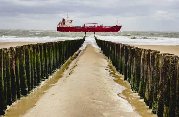 The increase in natural gas storage surpasses the predictions of analysts.