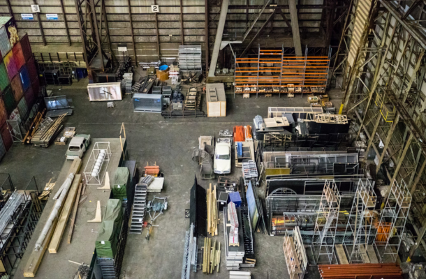 In October, the increase in US payrolls decelerated, and the manufacturing sector faced setbacks.